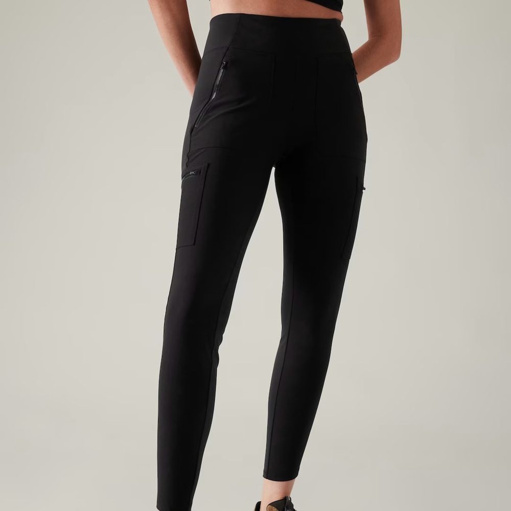 Athleta Headlands Hybrid Mid Rise Tight